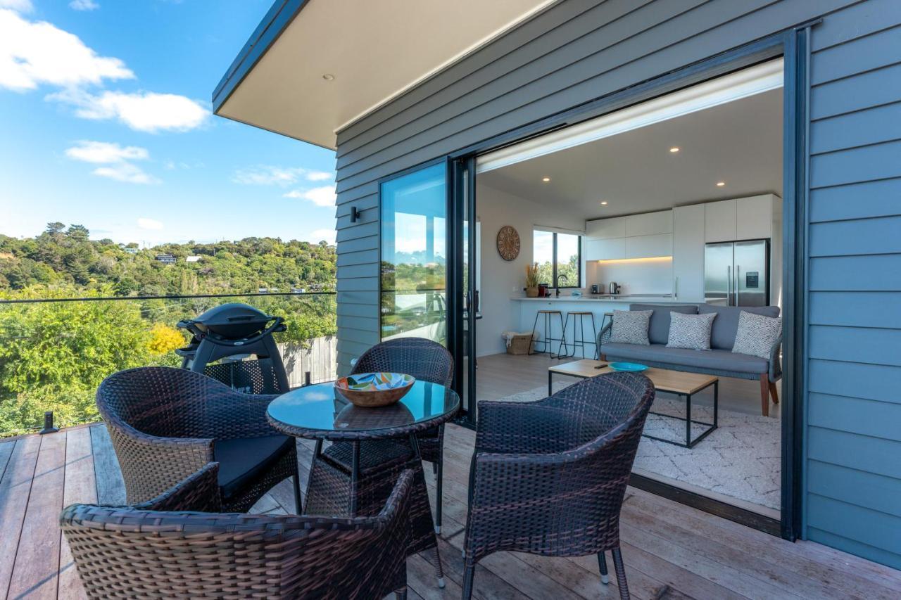 Luna Cottage. Stunning Ocean Views On Waiheke Oneroa المظهر الخارجي الصورة
