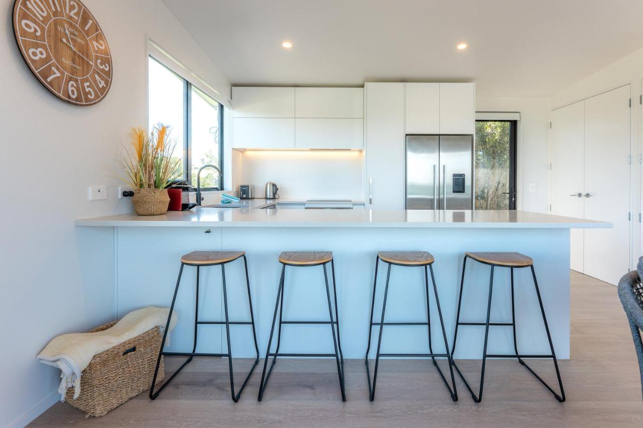 Luna Cottage. Stunning Ocean Views On Waiheke Oneroa المظهر الخارجي الصورة