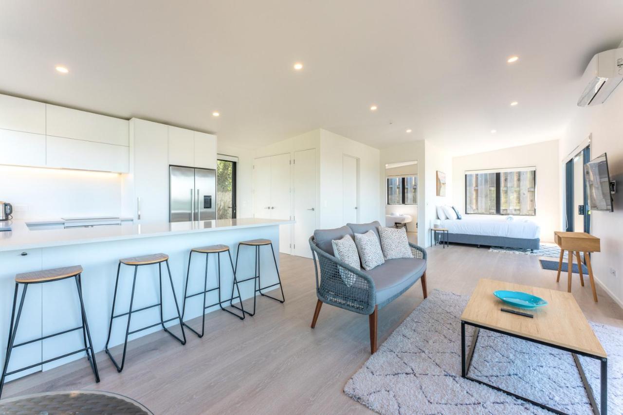 Luna Cottage. Stunning Ocean Views On Waiheke Oneroa المظهر الخارجي الصورة